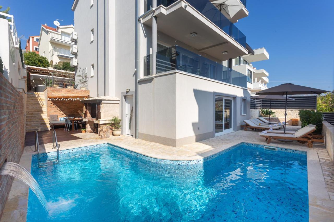 Apartments Aqua Trogir Exterior photo