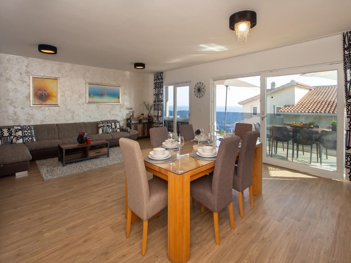 Apartments Aqua Trogir Exterior photo