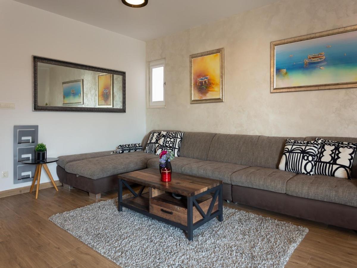 Apartments Aqua Trogir Exterior photo