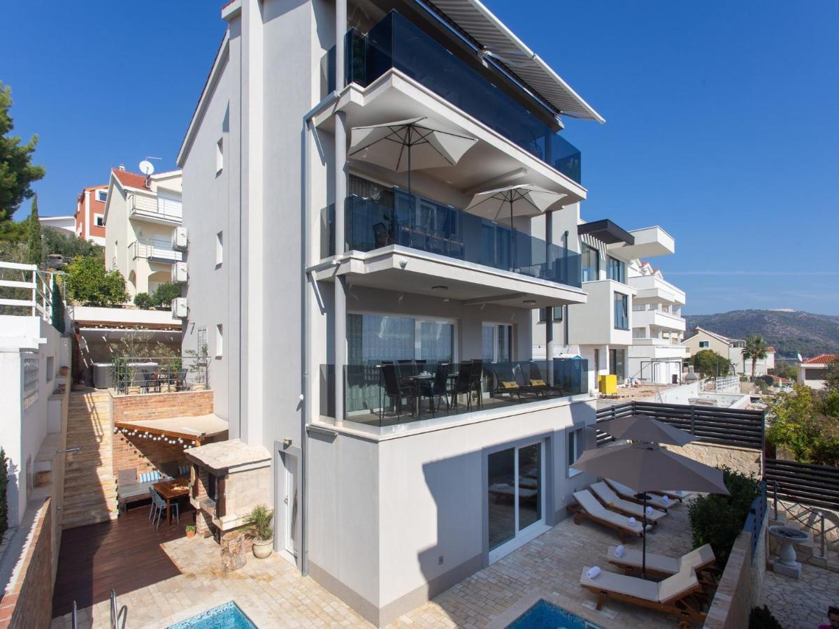 Apartments Aqua Trogir Exterior photo