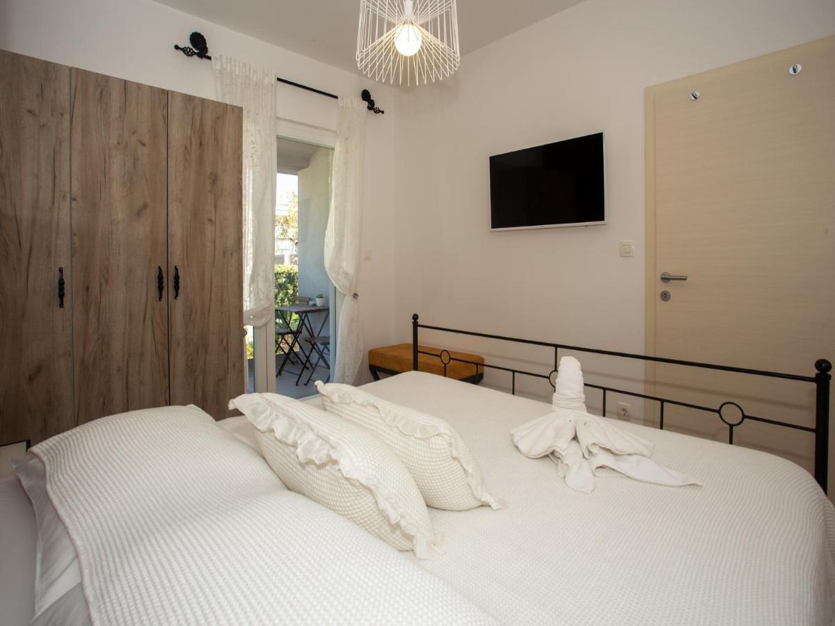 Apartments Aqua Trogir Exterior photo