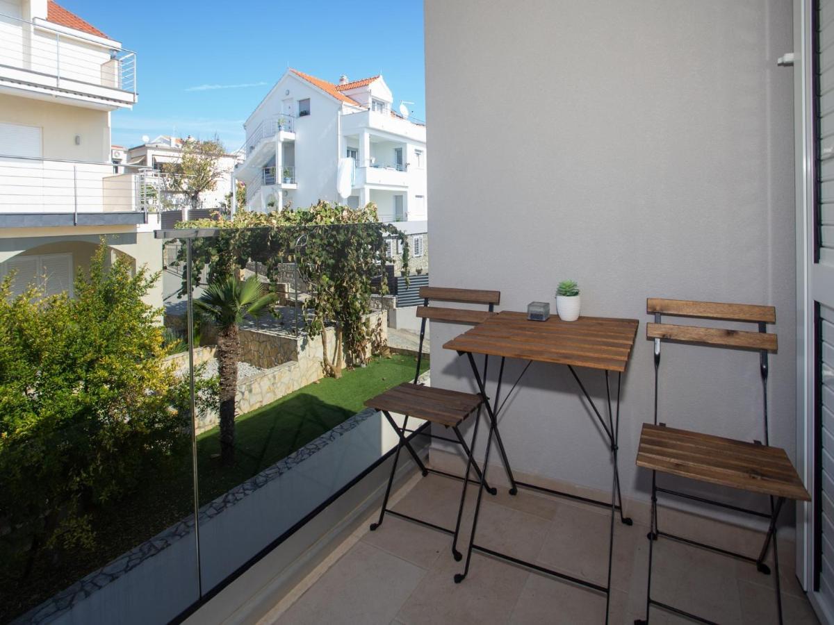 Apartments Aqua Trogir Exterior photo