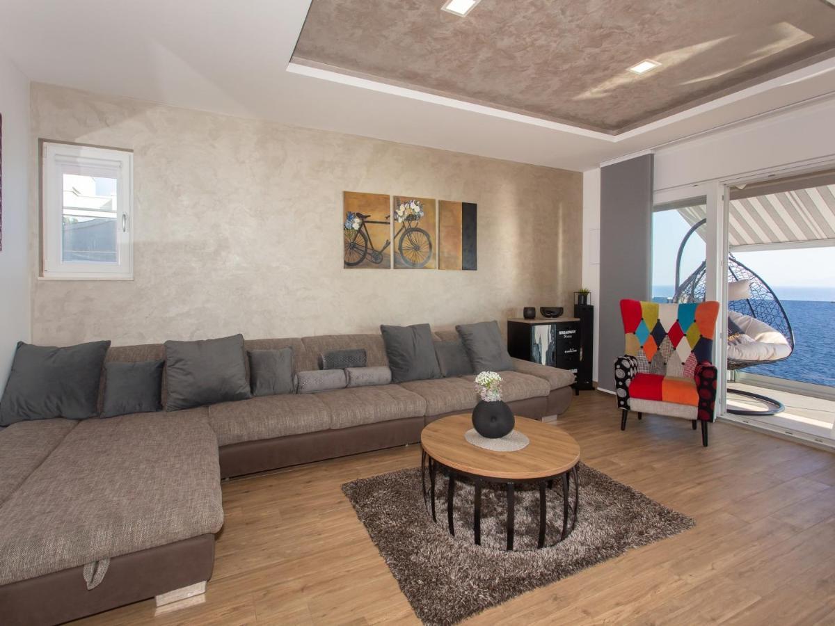 Apartments Aqua Trogir Exterior photo